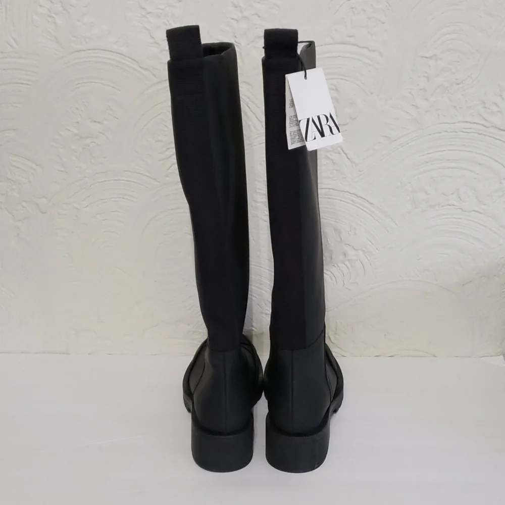 RARE ZARA Lug Sole Low Heel Black Rubberized Bloggers Favorite Size 7.5 - Picture 7 of 10